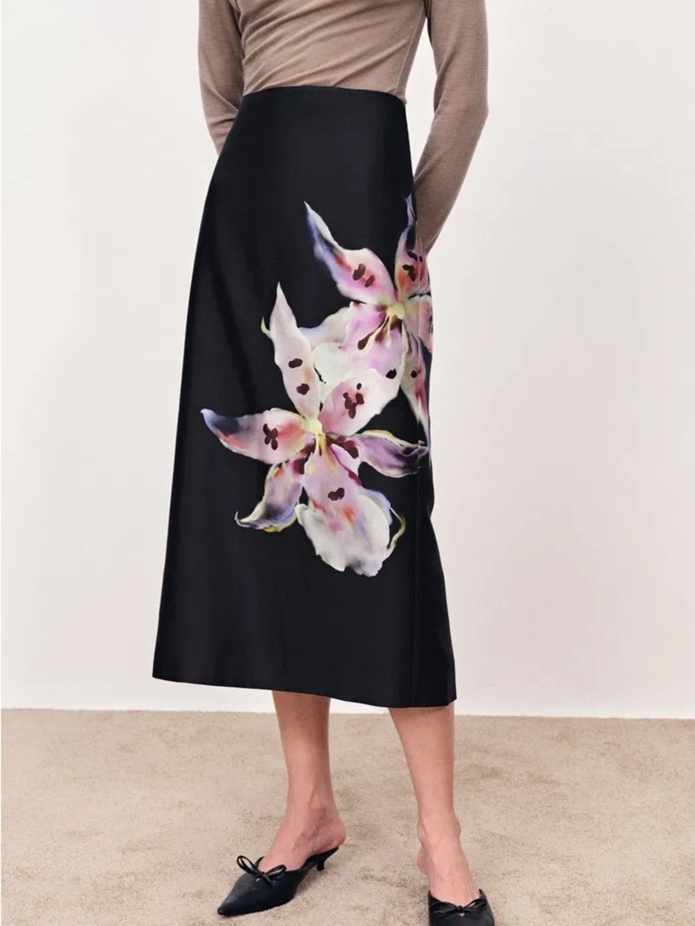 NWT Roderick Wong Fabrique Miltonia hand painted skirt medium